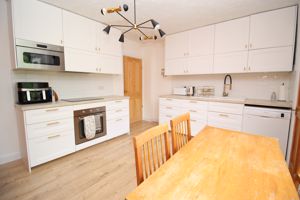 Kitchen/Diner- click for photo gallery